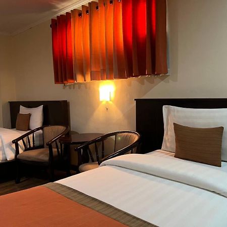 Subic Residencias Олонгапо Екстериор снимка