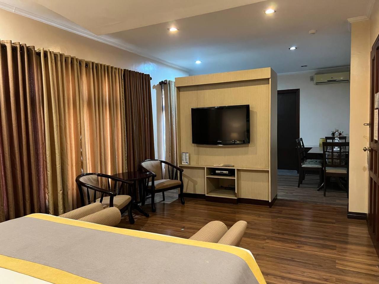 Subic Residencias Олонгапо Екстериор снимка