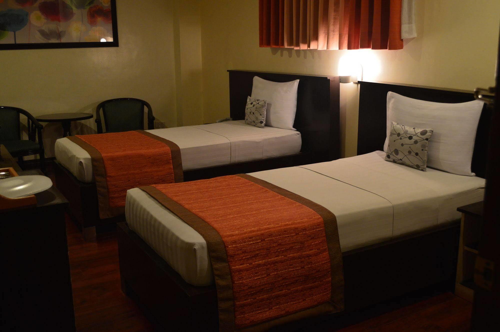 Subic Residencias Олонгапо Екстериор снимка